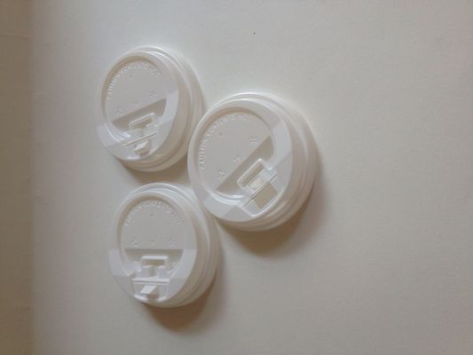 الصين 4 غرام جولة الأبيض أو الأسود صنبور PET البلاستيكية وكي ليعاد ورقة فناجين القهوة المزود